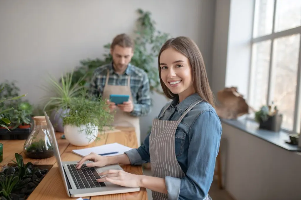 Comparaison Shopify vs WooCommerce : quelles différences ?