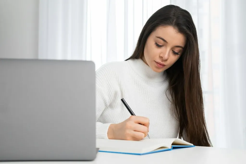 Thinkific : avis, prix, tarif et abonnement – tout ce qu’il faut savoir en moins de 100 caractères !