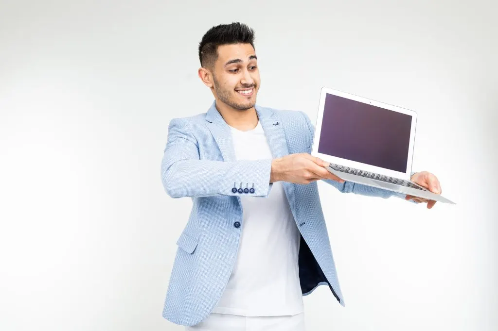 2024 : Découvrez LA meilleure plateforme pour votre site : Wix ou Shopify ?